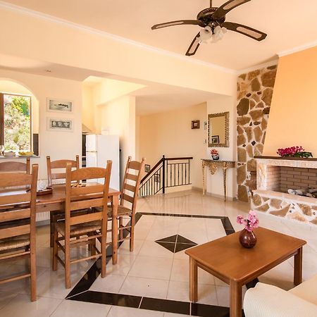 Olive Farm Villa Agia Marina  Luaran gambar