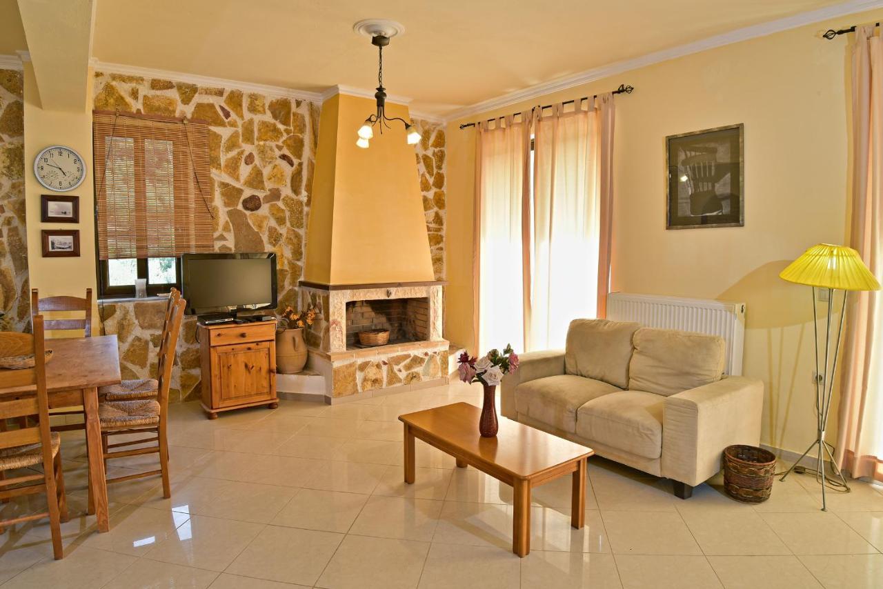 Olive Farm Villa Agia Marina  Luaran gambar